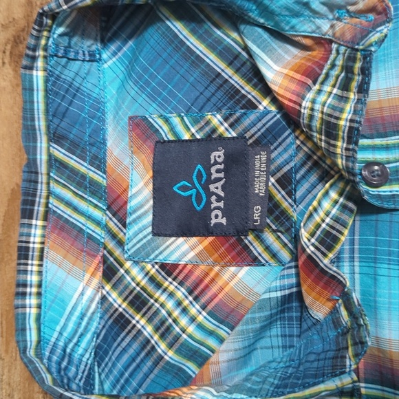 Prana Short Sleeve Button Down Western Style Plaid Size Large in Blue/Brown - Picture 2 of 7